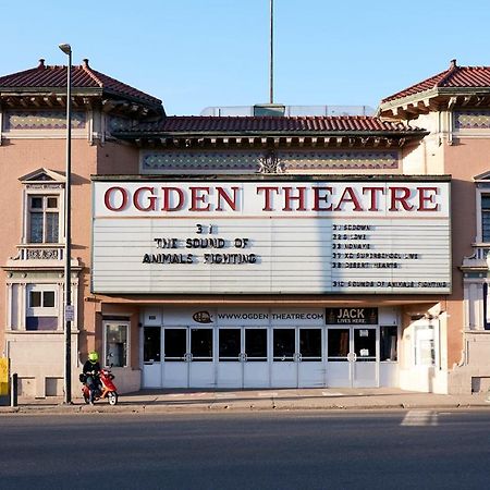 Sonder The Essex Aparthotel Denveri nemzetközi repülőtér Kültér fotó